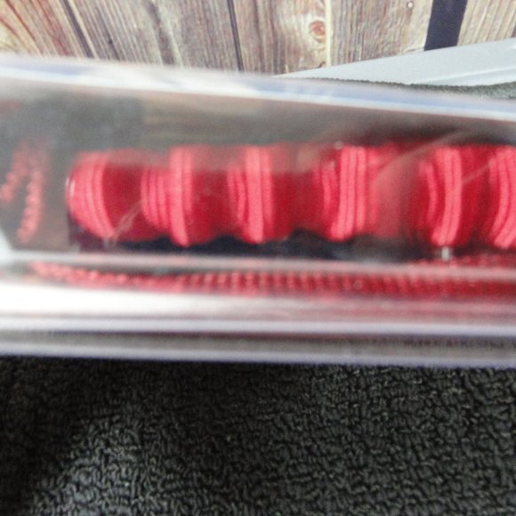 Kitty Pet Safe Come with me RED harness and leash~NWT~Bungee leash~Outdo… - Picture 2 of 4